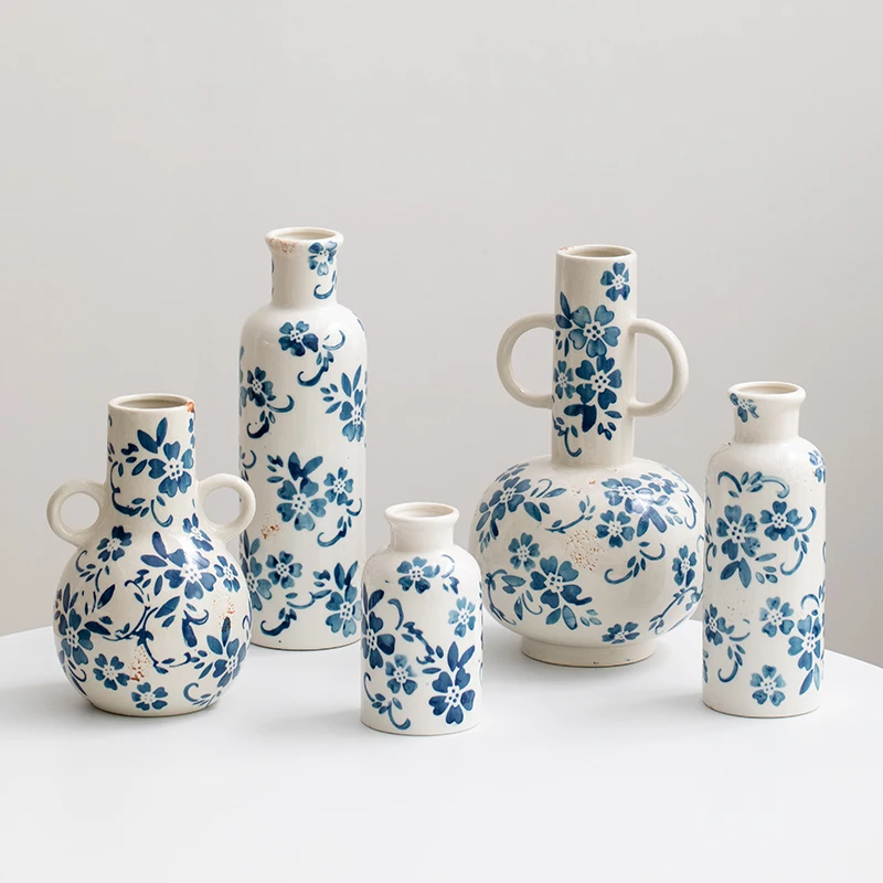 

Ceramic vase, new Chinese-style blue-and-white porcelain decorative item, living room flower arrangement, light luxury
