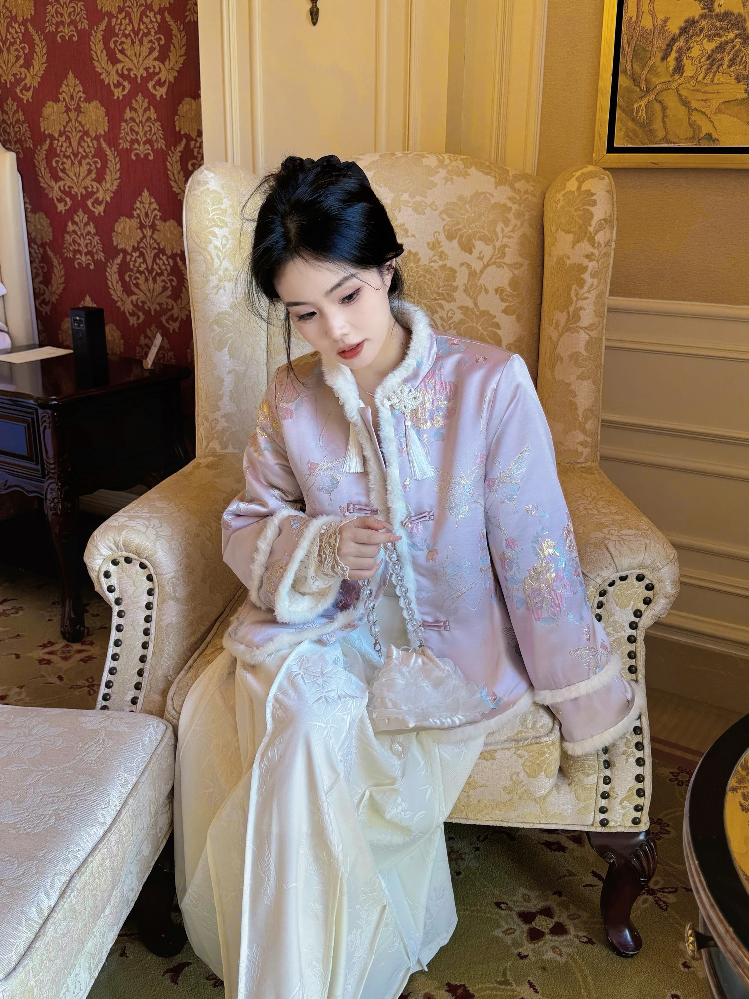 

Новый китайский Sle Light National Trend на пуговицах, розовый хлопковый джет, осень-зима, новая женская хлопковая одежда с цветочной вышивкой