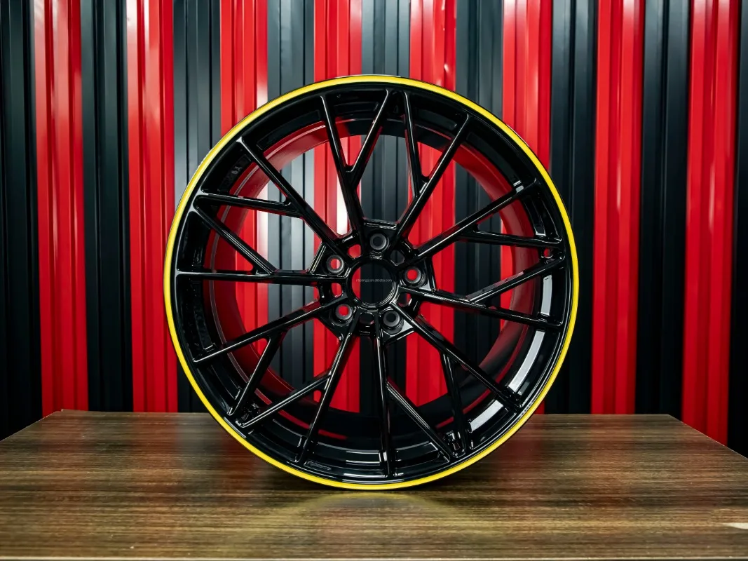 Nuevas Llantas Monobloque de Aleación de Aluminio Forjado con Diseño Deportivo y Audaz, Acabado Negro Brillante y Brida Amarilla para Chevrolet Corvette C7 Z06