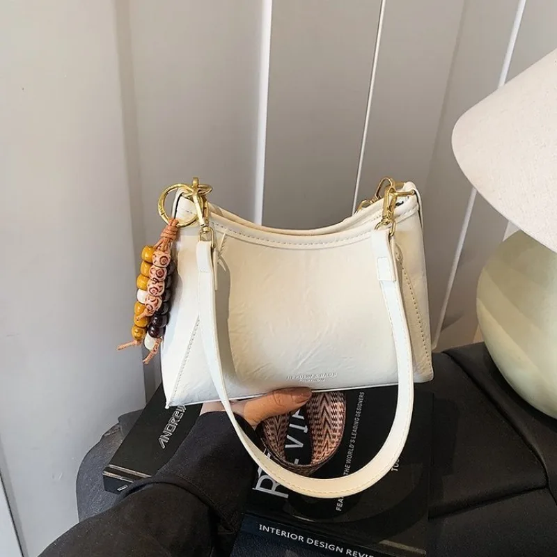 minimalist-unique-leisure-business-diaper-bag-for-women-stylish-vintage-fashionable-leather-tote-with-letter-logo