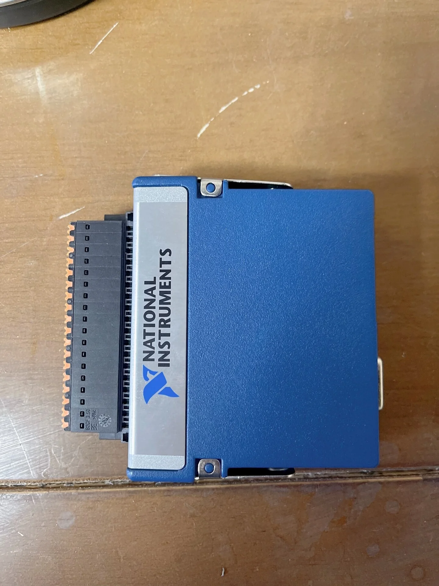 American NI 9220 Module, Original And Genuine, With Intact Functions And Almost Brand New Fineness