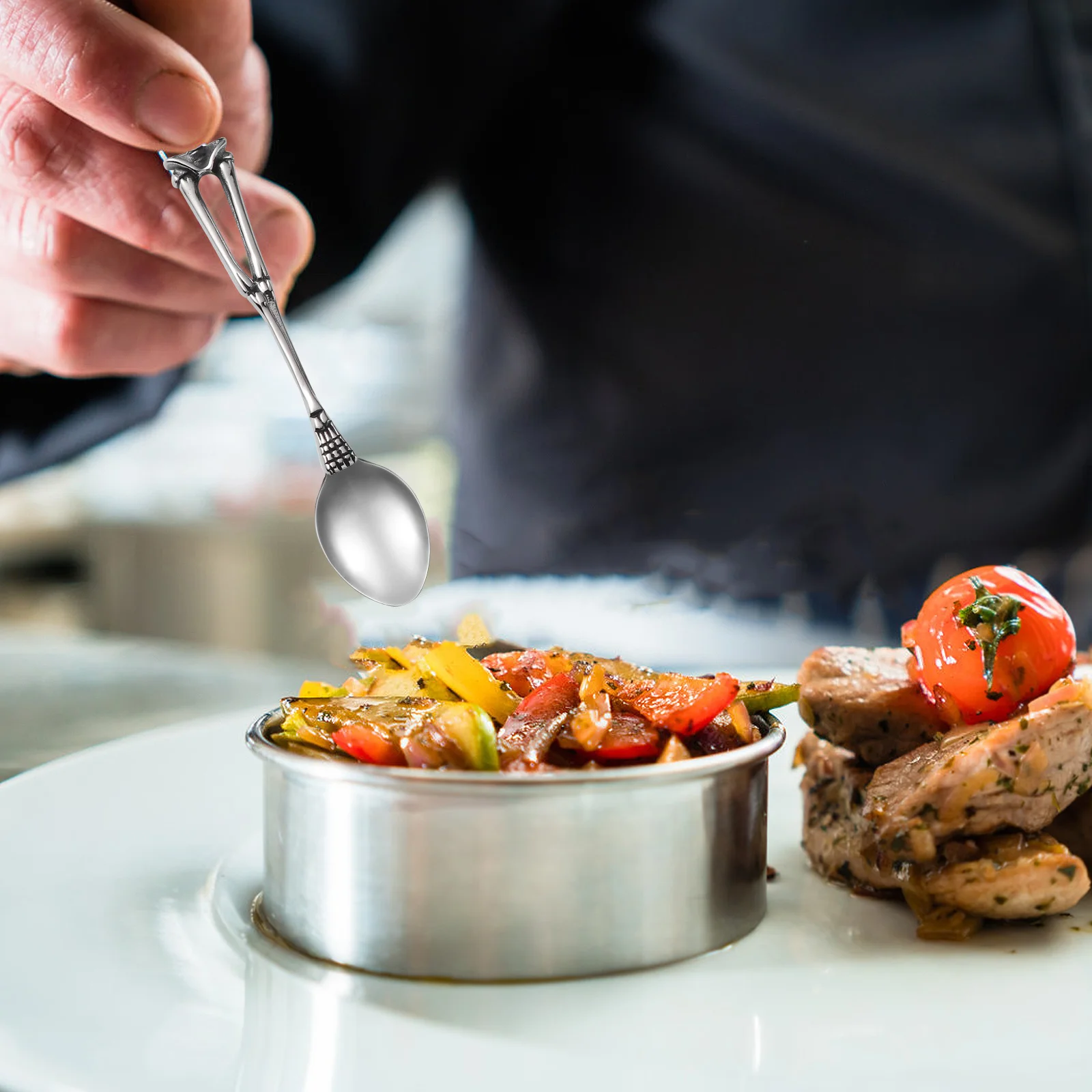 

Retro Skull Spoon Titanium Steel Cutlery Halloween Easter Tableware Silver Flatware Spoon Kitchen Bar Tool