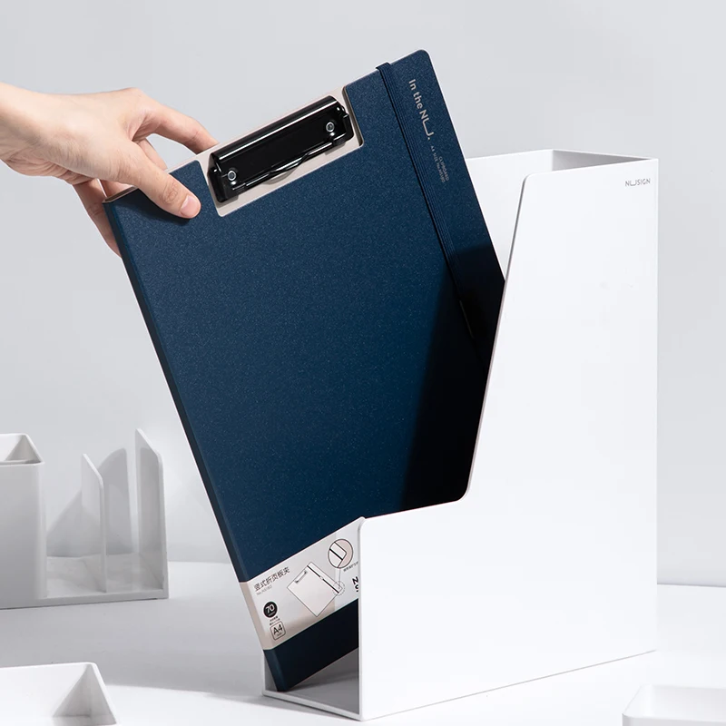 

Deli A4 Blue Clipboard with Strong Metal Clip - Durable, Wear-Resistant Surface for Office, School & Field Work