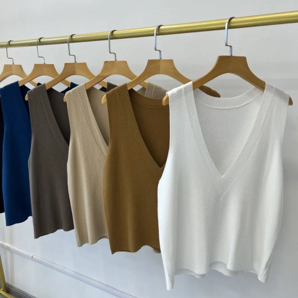 

Women's Slimming Deep V-Neck Knitted Vest Sleeveless Pullover Top Loose All-Match Waistcoat Sweater for Autumn And Winter
