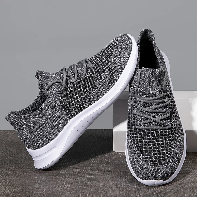 Summer New Men Sports Shoes Outdoor Breathable Mesh Comfortable Fashion Casual Running Shoes Sneakers Men Zapatillas De Hombres