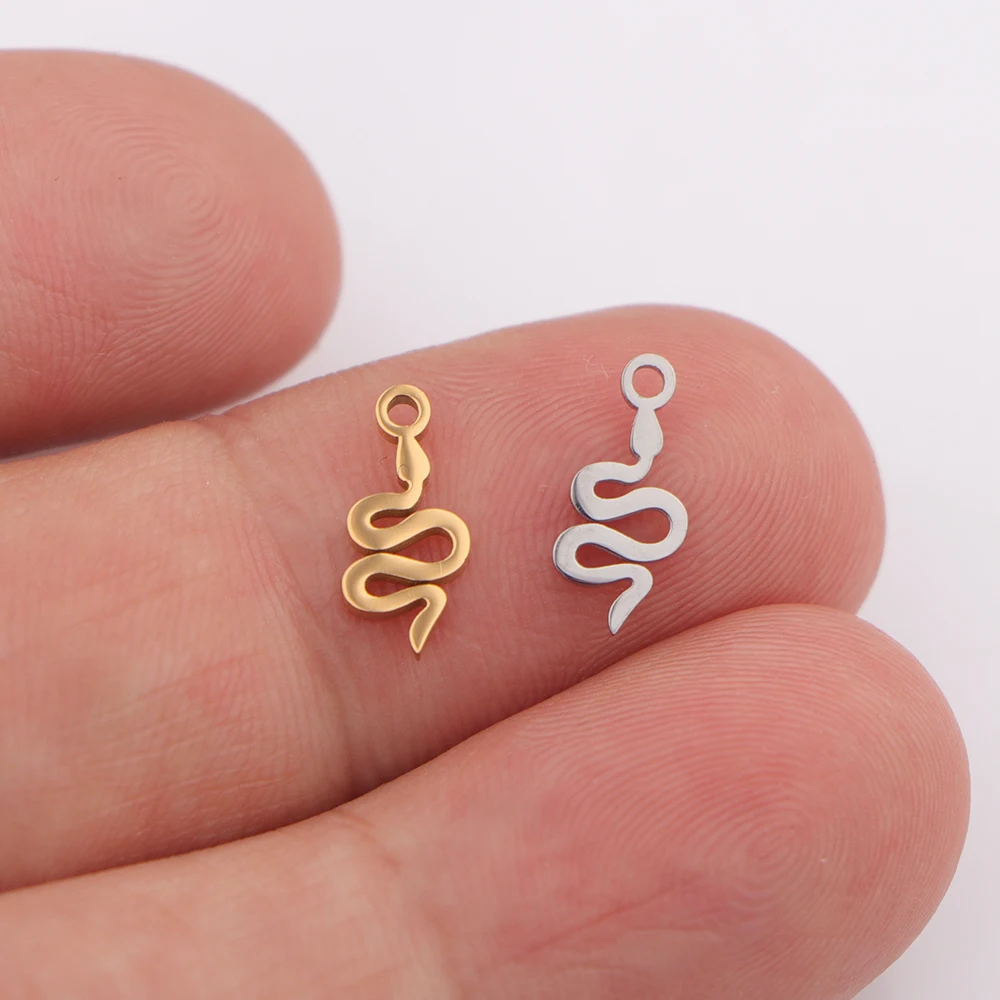 10 sztuk/partia 5x11mm lustro polerowane ze stali nierdzewnej wąż Charms Mini Animale wisiorek biżuteria akcesoria dla DIY tworzenia biżuterii