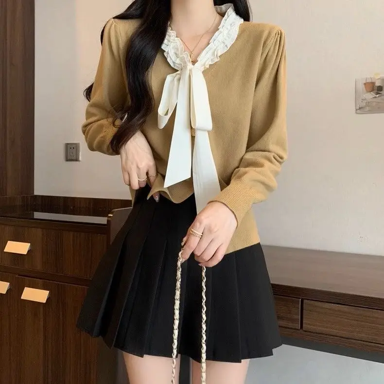 French Fungus Edge Splicing Bow Knit Cardigan with Feminine Style Slimming and Slimming Effect Bubble Sleeve Sweater Top