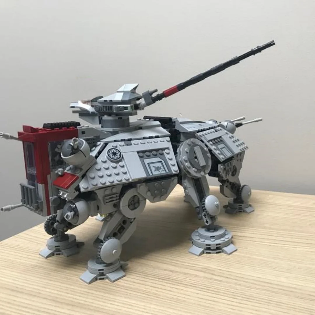 

Clone Trooper Battle Model AT-TE Walker 75337 1082 Pcs 8 Minifigures Disney space Wars Building Blocks Birthday gift Boys toy