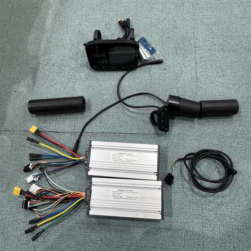 Electric Scooter Parts LIVIAE NFC Card Unlock 60V 72V 45A Controller Kit with Smart Display Half Twist Throttle for M5 R8 R7 G14