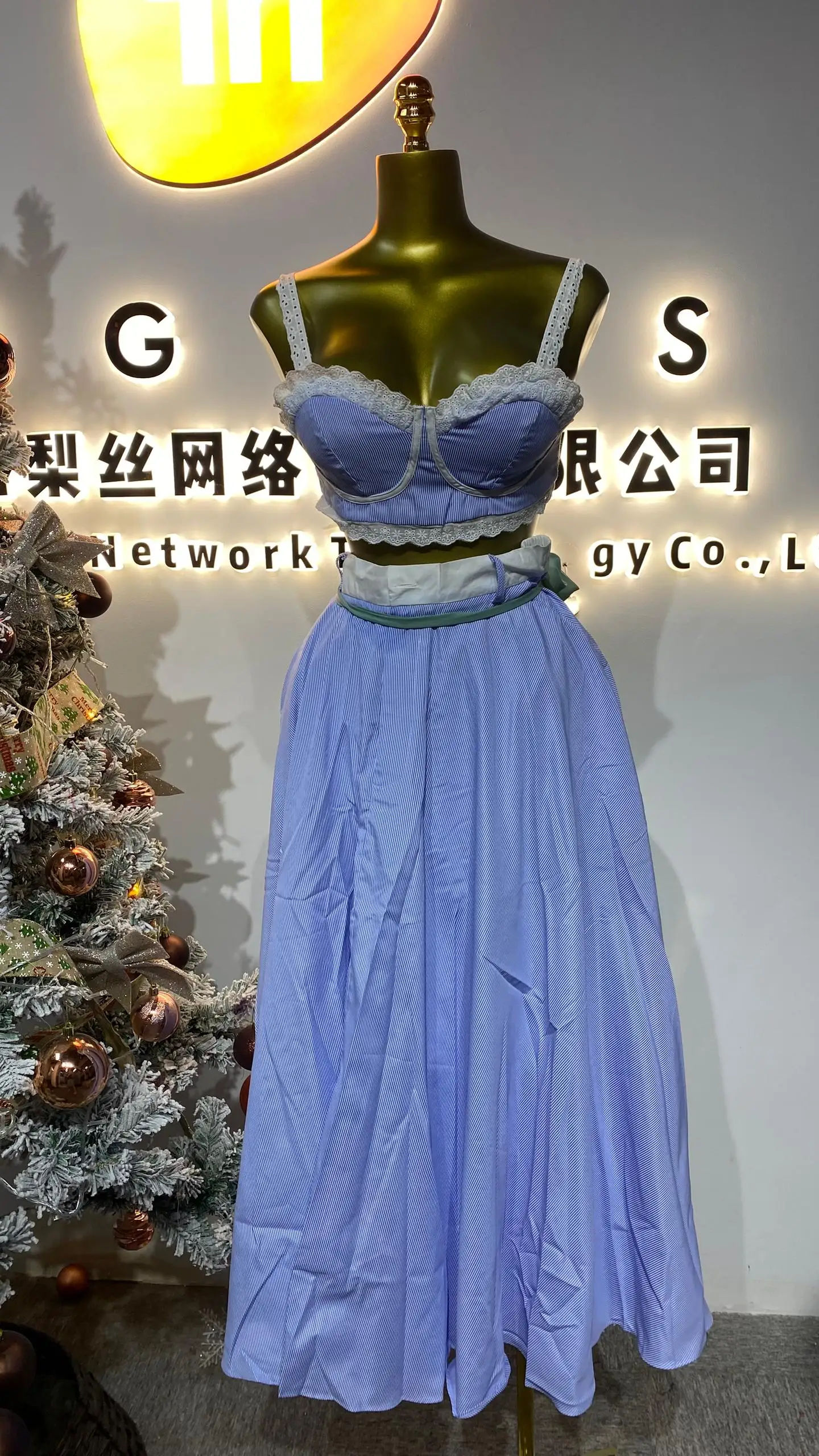 

Long elegant split dress new crossover solid pattern sling European and American pre-holiday hot girl style-GZMM003