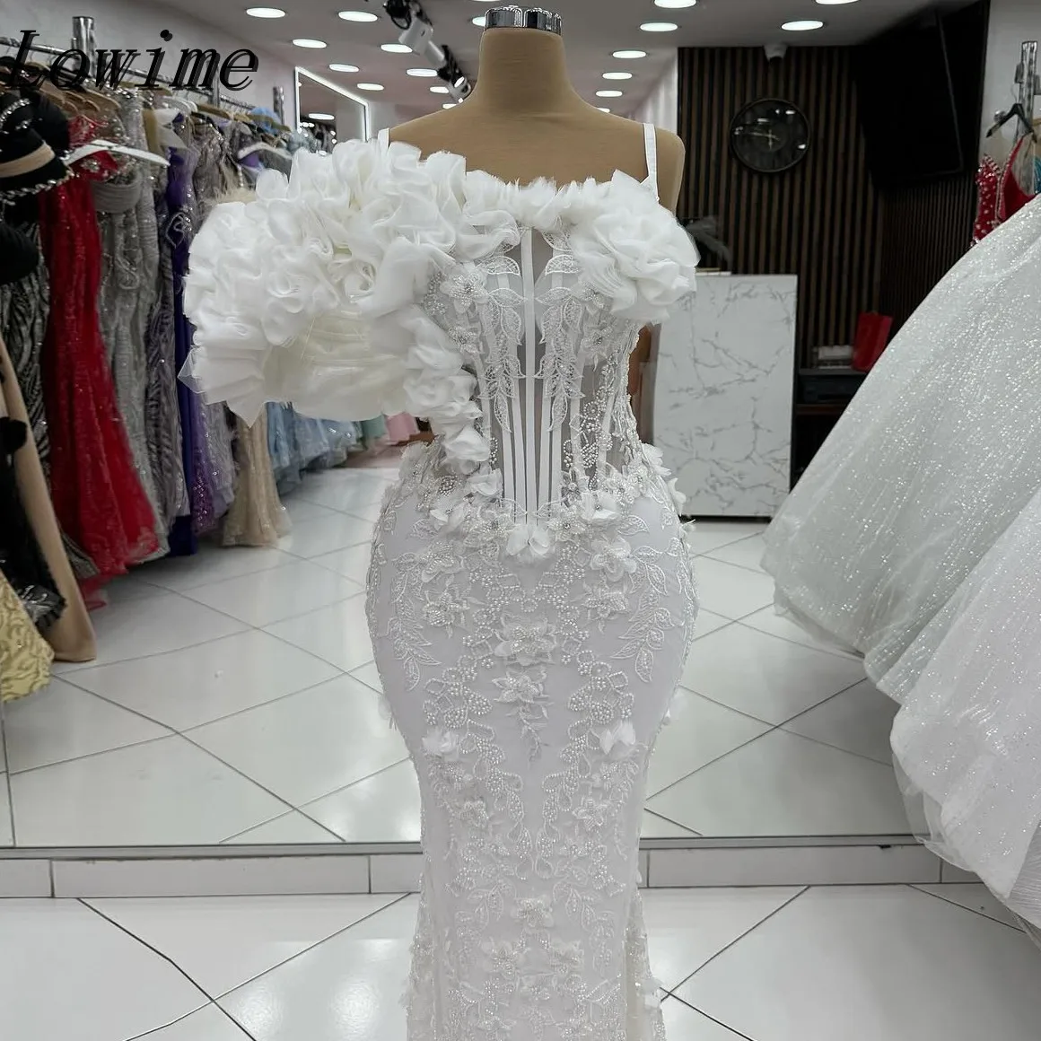 

Off White 5D Floral Formal Evening Dresses 2025 Customized Ruffles Elegant Embroidery Wedding Party Gowns Arabic