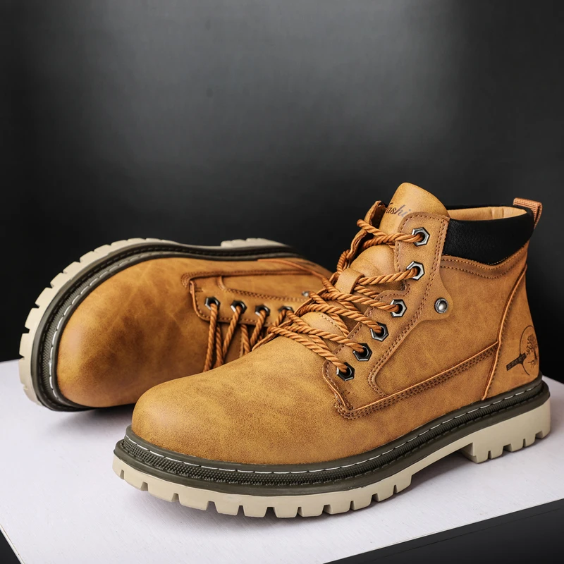 Men's High-Top British Style Motorcycle Boots Durable Cowboy Ankle Shoes Rugged Casual Non-Slip Leather Outdoor Work Footwear