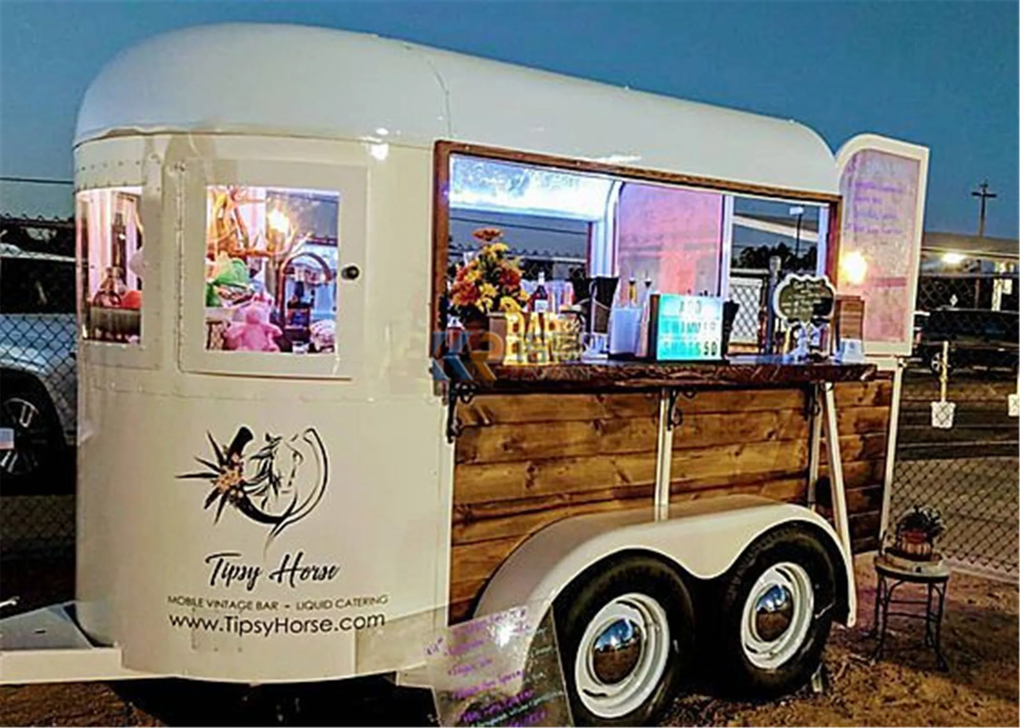 

Vintage Custom Ice Cream Food Cart Camper Caravan Pizza Oven Cake Dessert Candy Food Truck Horse Trailer Mobile Bar Coffee Cart