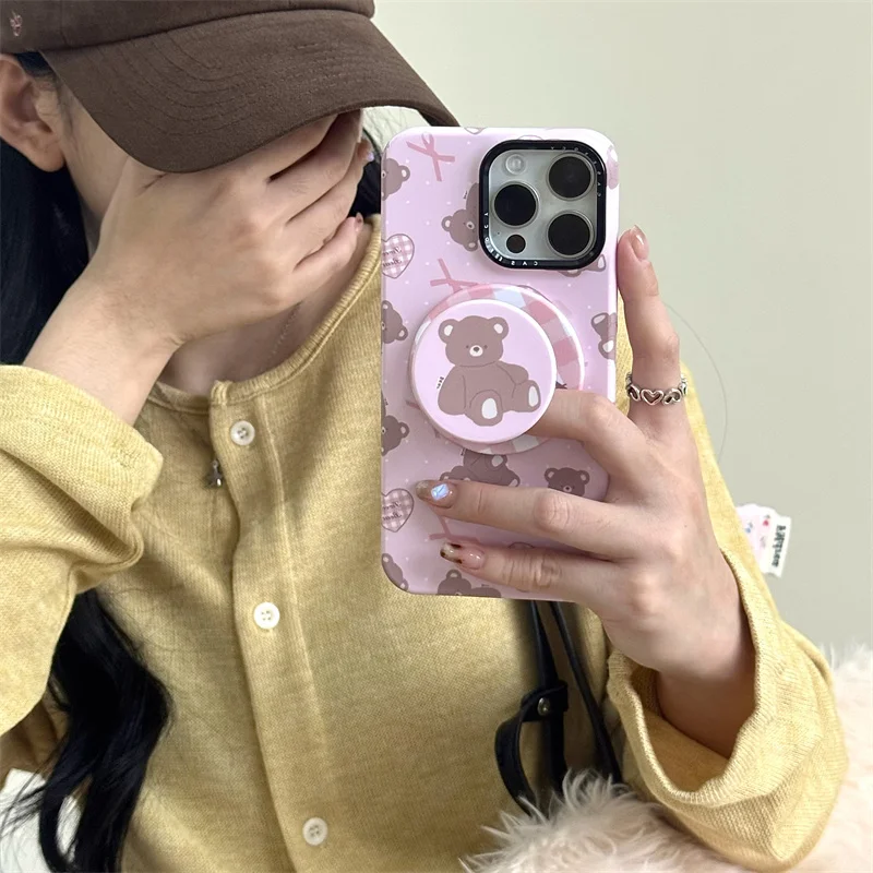 เคสโทรศัพท์แม่เหล็กน่ารักลายหมีเกาหลี สำหรับ iPhone 17 Pro 15 16 14 Pro Max พร้อมที่จับ สำหรับเคส Magsafe ลายการ์ตูน