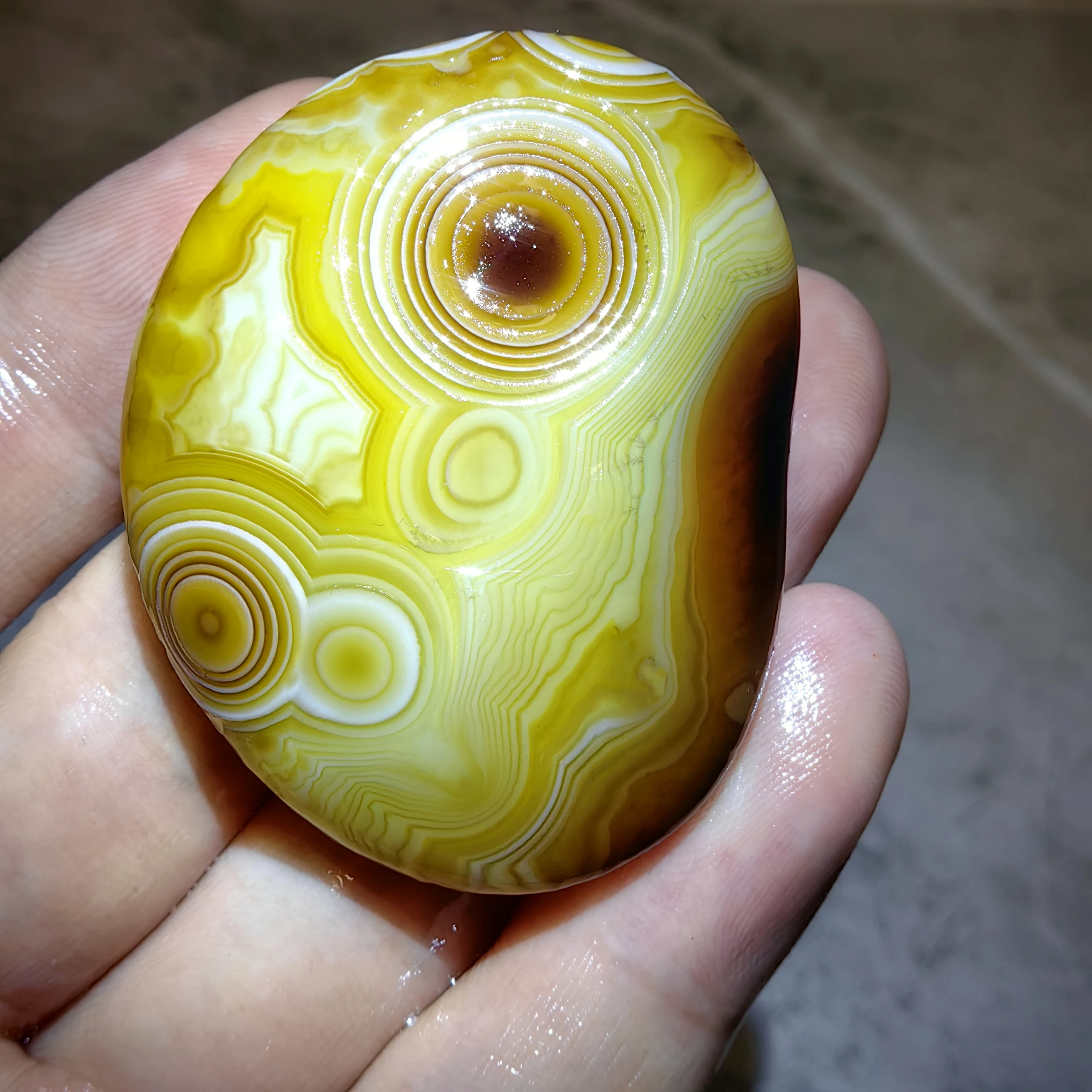 Natural Desert Swirling Eye Agate with Silk Eye Pattern Gobi Stone for Attracting Good Fortune DIY Jewelry Decoration