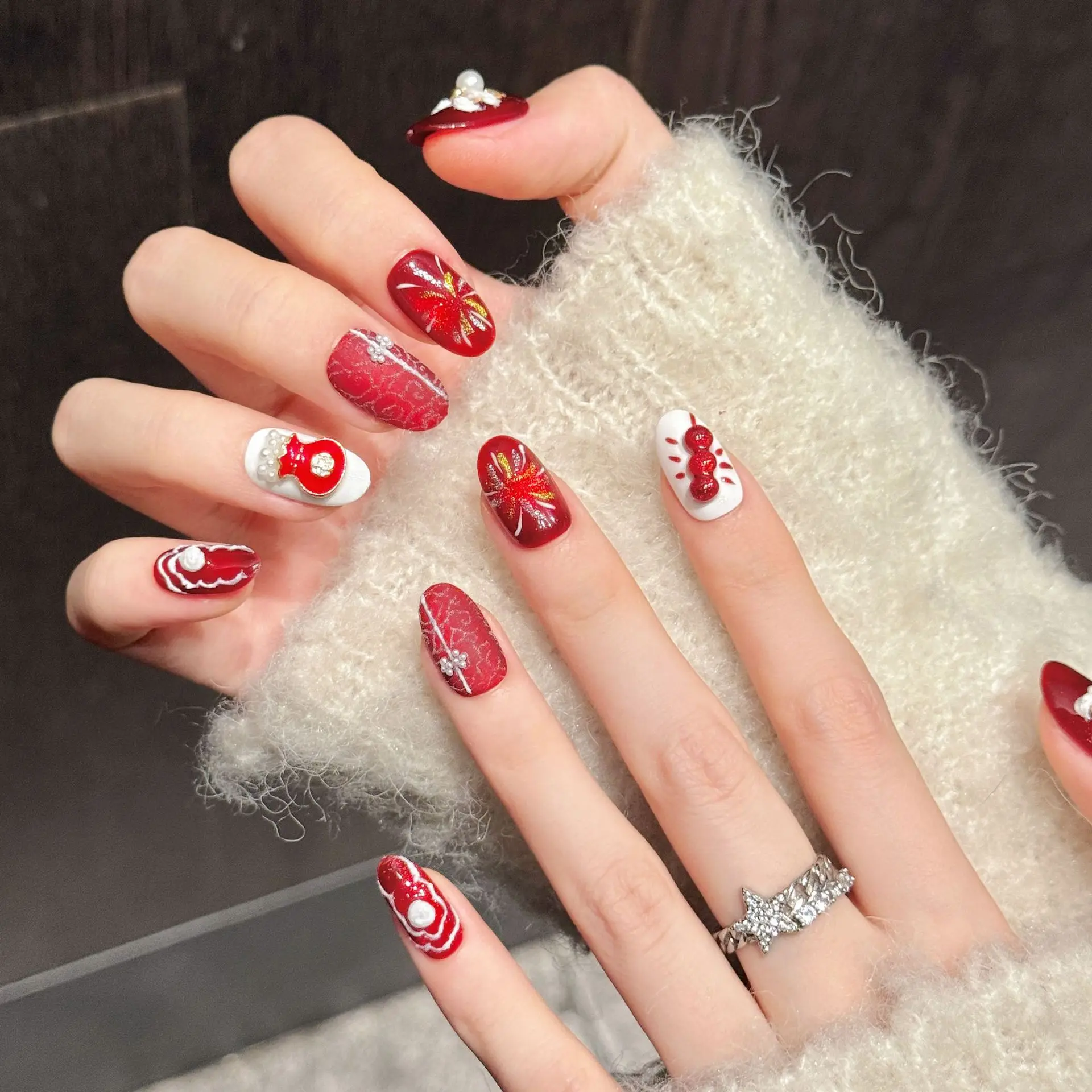 10PCS Red Gold Lion Dance Press On Nails Handmade Super Oval Fake Nails Chinese New Year Design Full Cover Art With 4-PIECE Tool