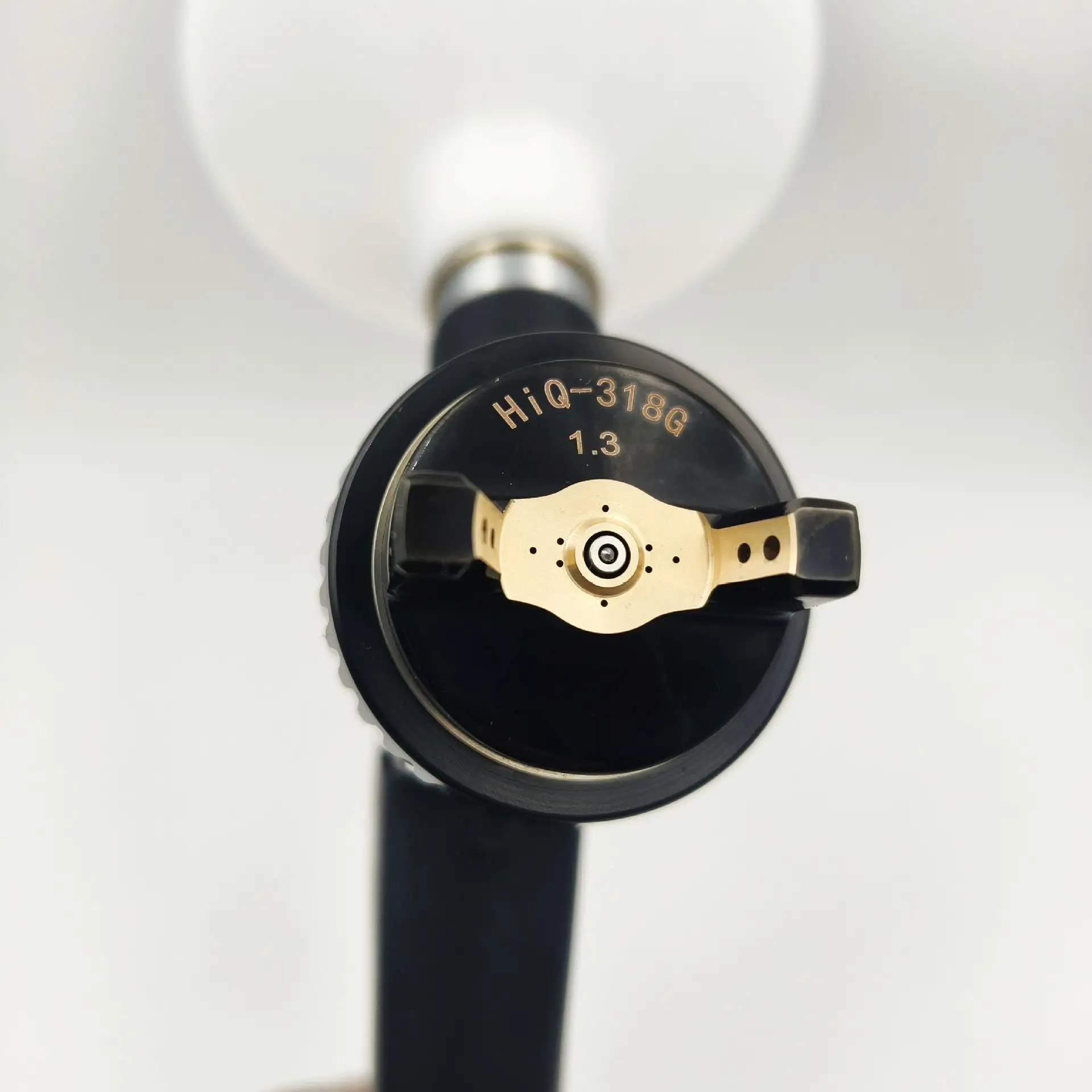 2025 New Arrivals 1.3mm A High-Quality Finish With The Ability To Precisely Adjust The Spray Settings Pneumatic Spray Gun