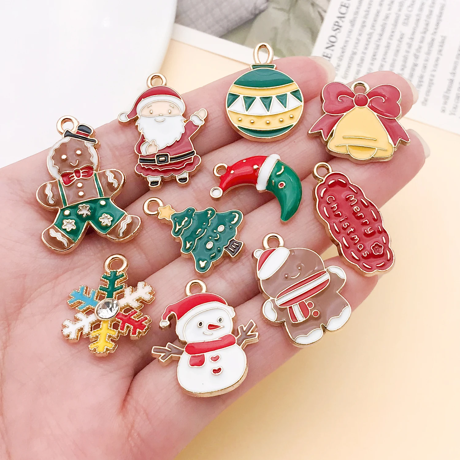 Randomly Mix 5/20pcs Alloy Enamel Christmas Pendant Jewelry Making DIY Keychain Earrings Charms for Jewelry Bracelets Necklace