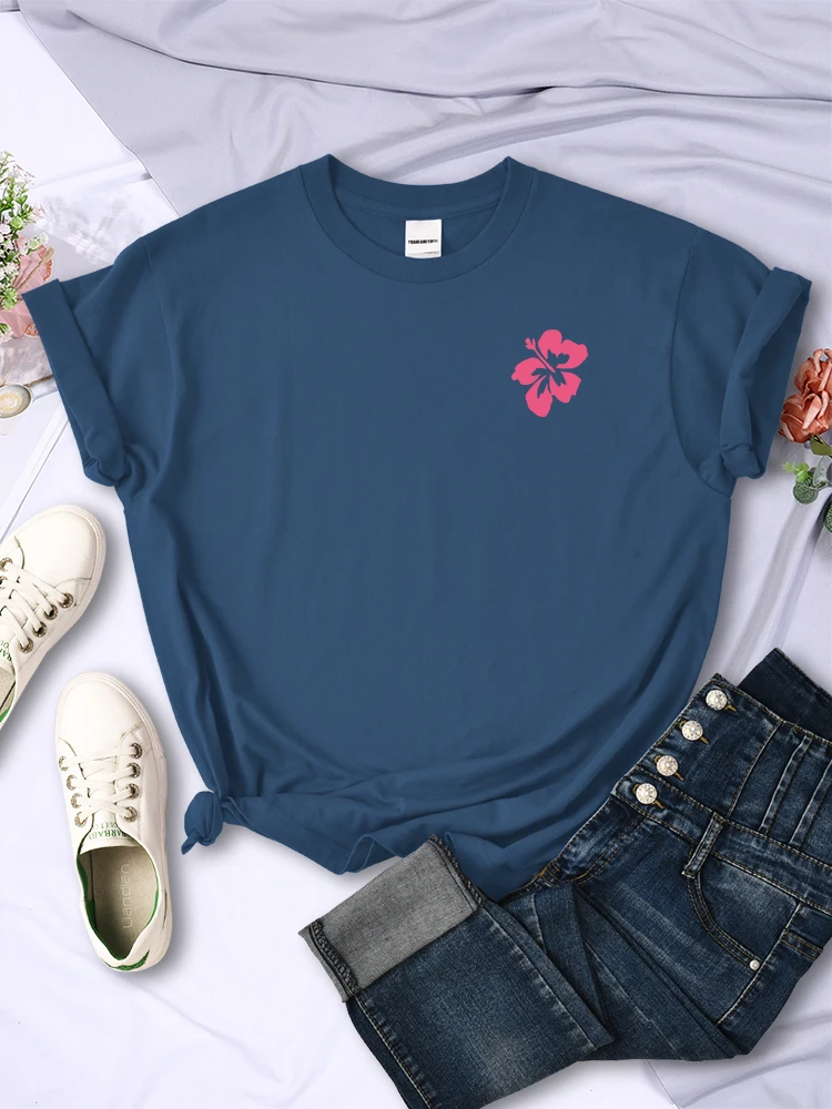 A Blooming Flowers Chest Mark Cute Women T Shirt Hip Hop Casual Short Sleeve Street Luxury Brand Tee Shirt Korean Fashion Tshirt