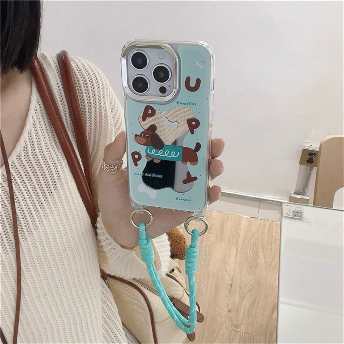 

Fashion Cute Hollow Mirror Dog Phone Case For iPhone 16 Pro 12 13 14 Pro Max Cover with Hand Strap Shockproof Cases