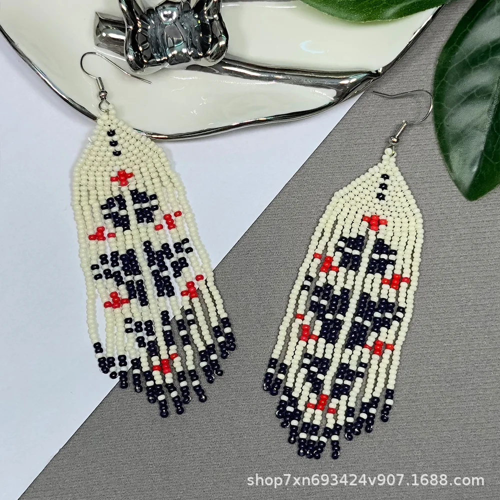 ZGMXR Rice bead earrings Geometry Irregular Tassel Hand-woven Fashion Creativity Bohemia Alloy Woman Simple Beaded earrings