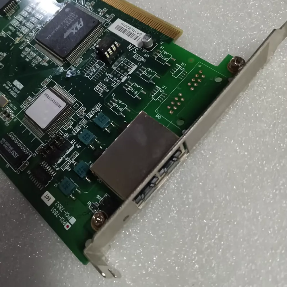

Карта управления четырехосевым двигателем PCI-7851 51-2400-3-0B20