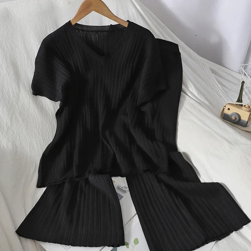 

Women Lazy Style Loose Solid Pleated Two-piece Set Raglan Sleeved V-neck T-shirt And Elastic Wide Leg Pants Female Casual Set