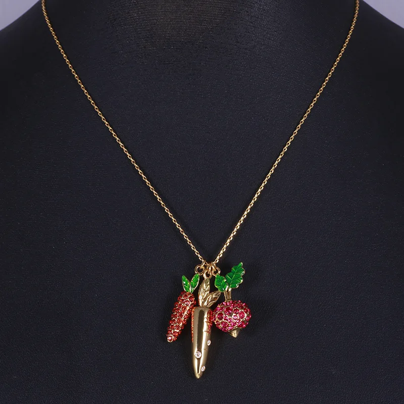 KS European and American New Classic Exquisite Shining Diamonds Creative Cute Golden Fruit Radish Shape Multi-pendant Necklace