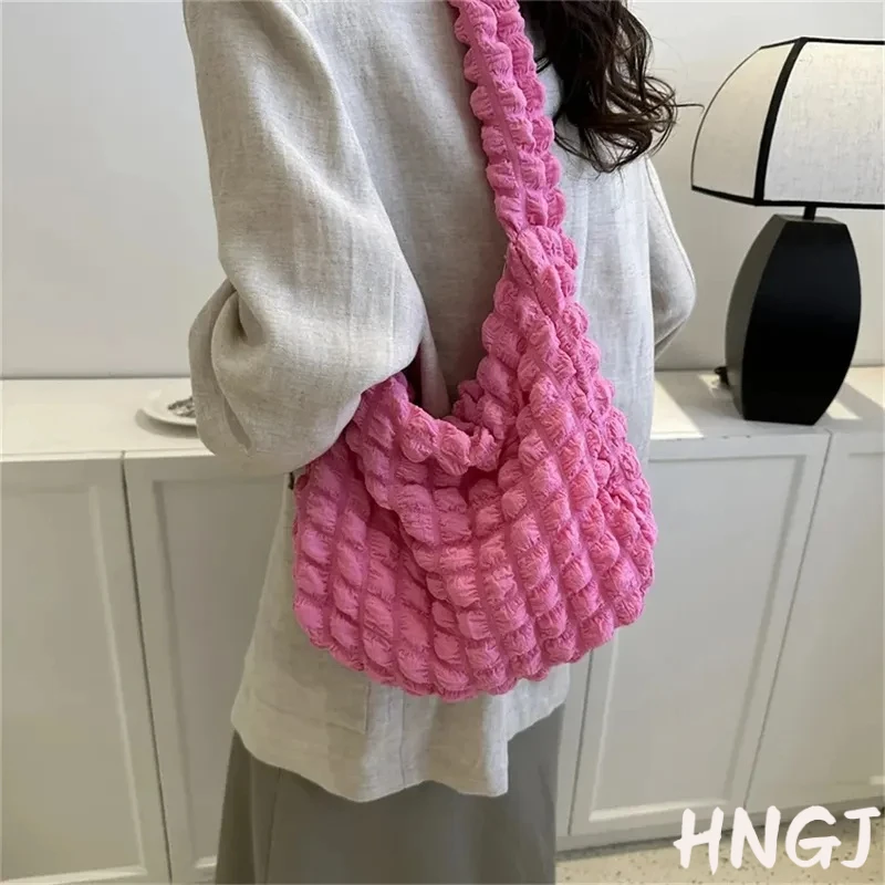 

2026 New Crossbody Bag With Pleated Design Embroidered Plaid Shoulder Bag Underarm Bags Simple Large Capacity Quilted Tote Bags