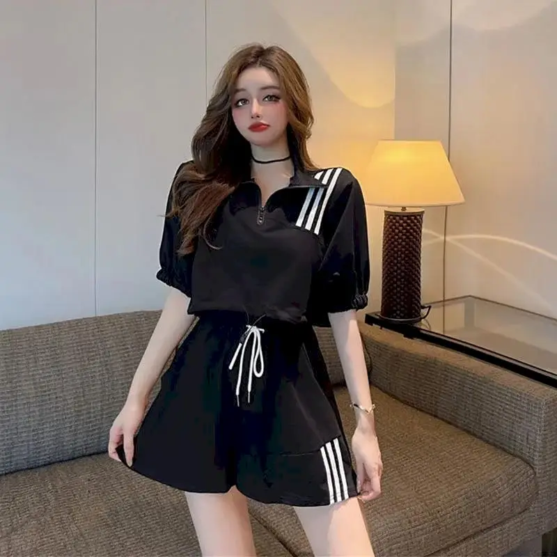 Sports Style Suits Women Summer Korean Short-sleeved Navel Tops and Fashion Wide-leg Shorts Two Piece Sets Casual Womens Clothes