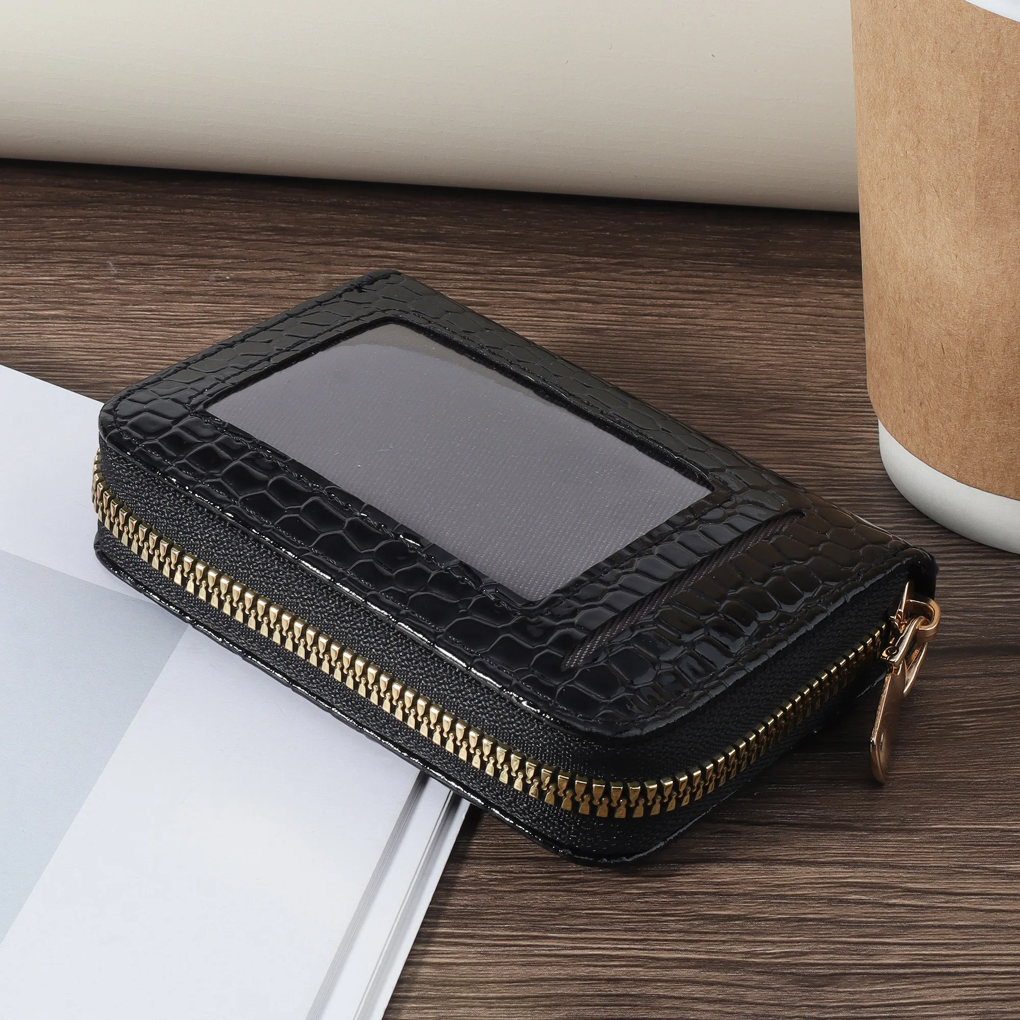 Fashionable new women's wallet credit card storage bag, high-quality credit card storage bag, easy to carry with multiple card s
