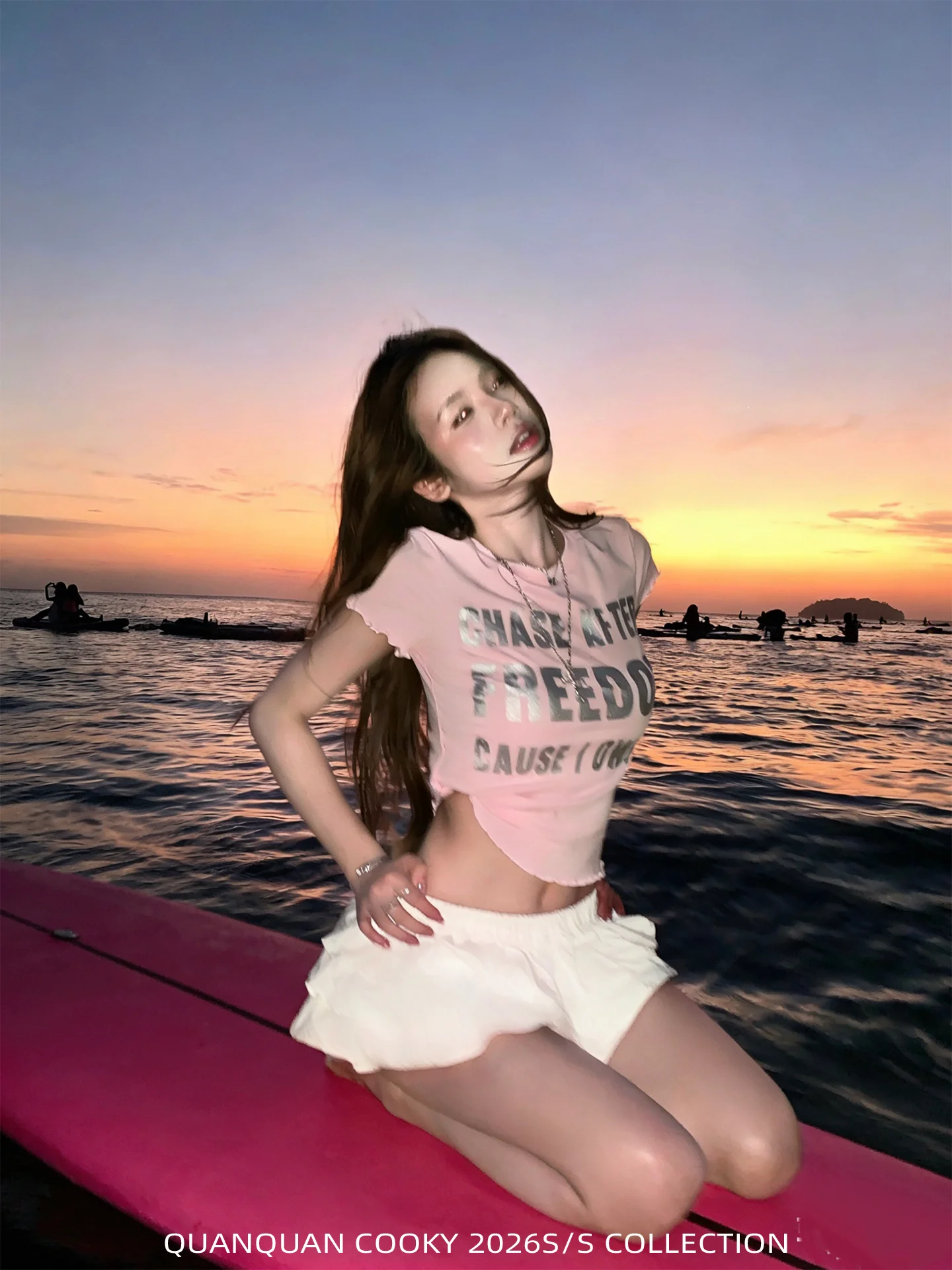 

Футболка Seoul Studying T-Shirt Cooky в стиле ретро с серебряным буквенным принтом, круглым вырезом, облегающая, из хлопка, с коротким рукавом, женская, в повседневном стиле