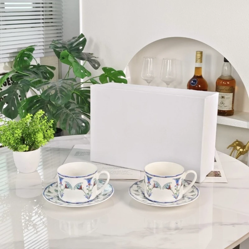

Новый стиль, минималистичный набор свежего чая, маленькие обеденные тарелки с цветочным узором, посуда для домашнего использования, декоративная посуда для повседневного питания