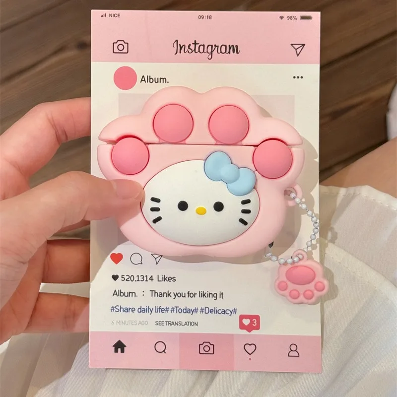 

Hello Kitty Cat's Paw Bluetooth Protective Earphone Silicone Cover For Airpods Pro 2/Airpods Pro/Airpod 1/2/3 Case With Keychain