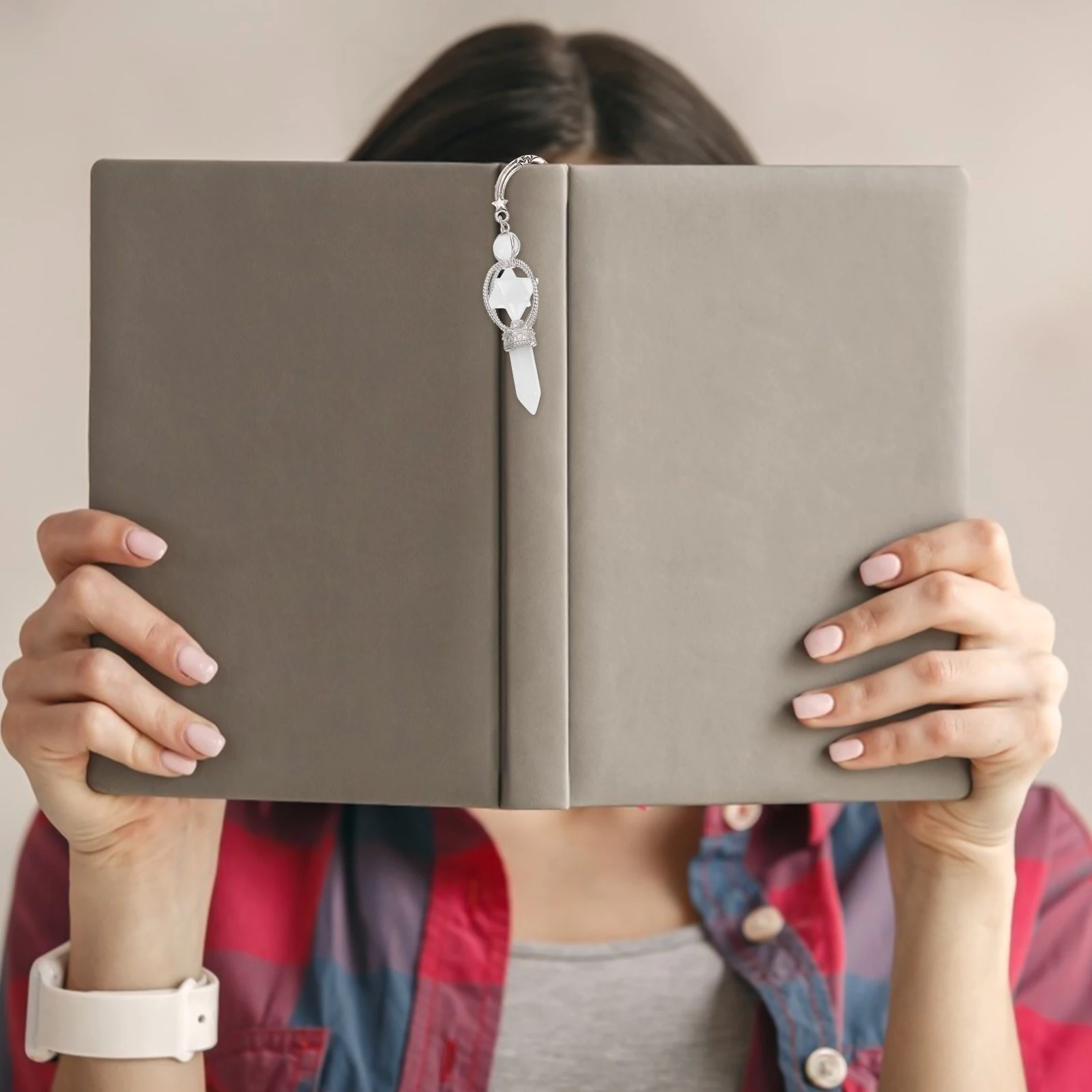 

1Pcs Metal Bookmark Crystal Craft Creative Reading Tag Book Marker for Home School Use Bookmark Reading Tag