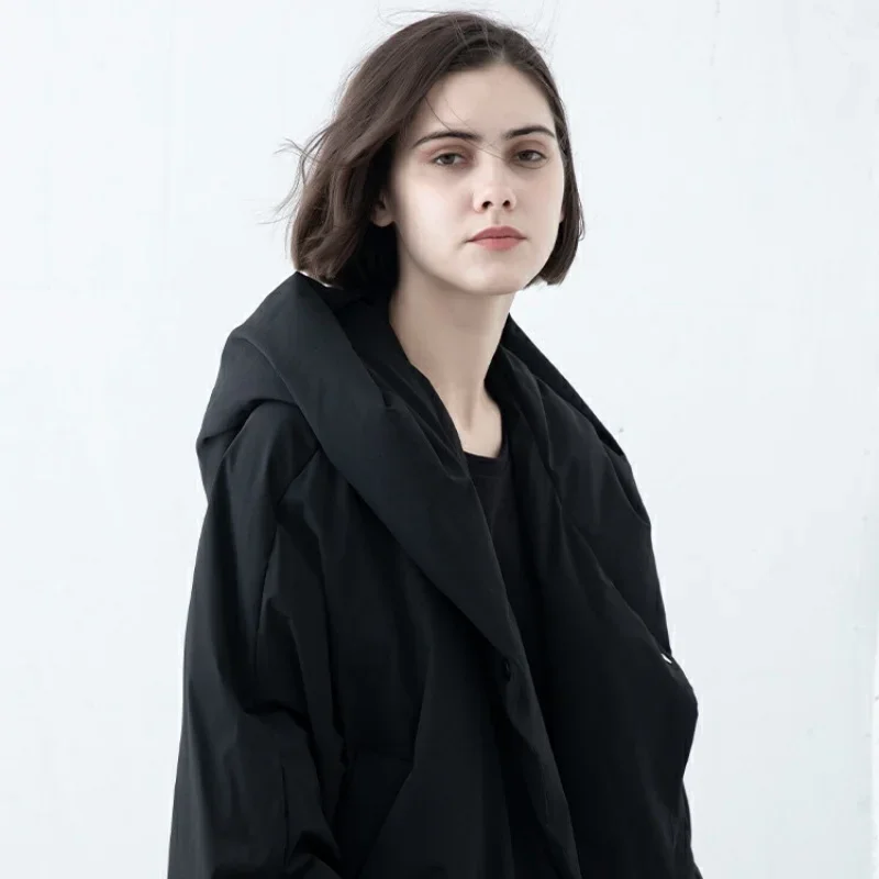 2025 nuevo abrigo cálido de invierno con capucha para mujer estilo francés algodón negro bolsillos chaqueta gruesa pantalón corto Casual prendas de vestir exteriores