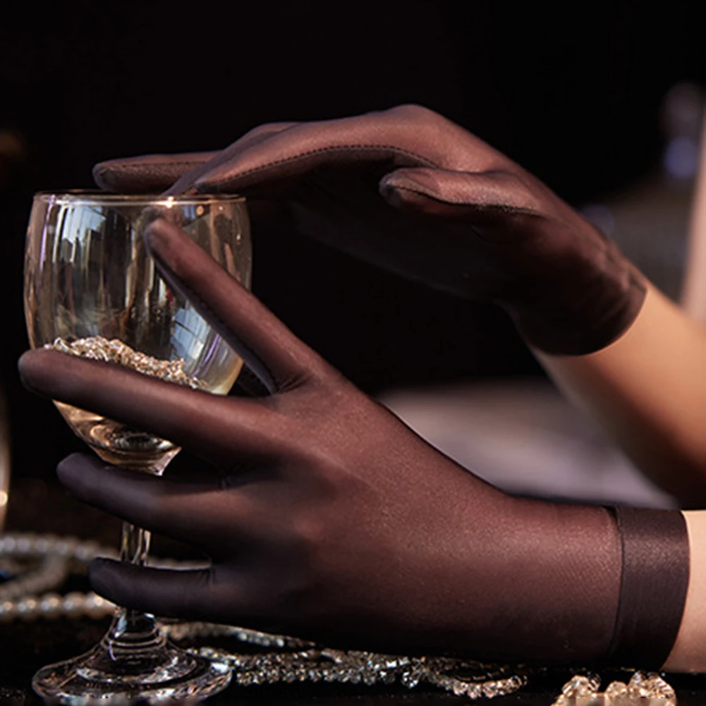 1 paire de gants courts brillants à l'huile soyeuse pour femmes, vêtements de club de danse sur scène, mitaines ultra-fines, taille unique