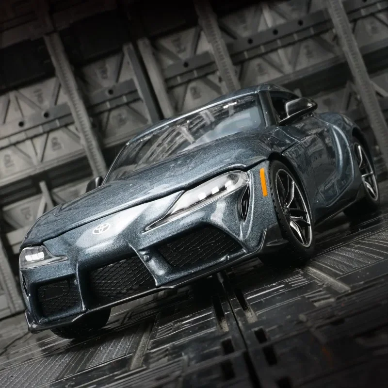 Maisto 1:24 Toyota GR Supra Alloy Car Model Supercar Toy Car suitable for collection and can be given as a gift to children