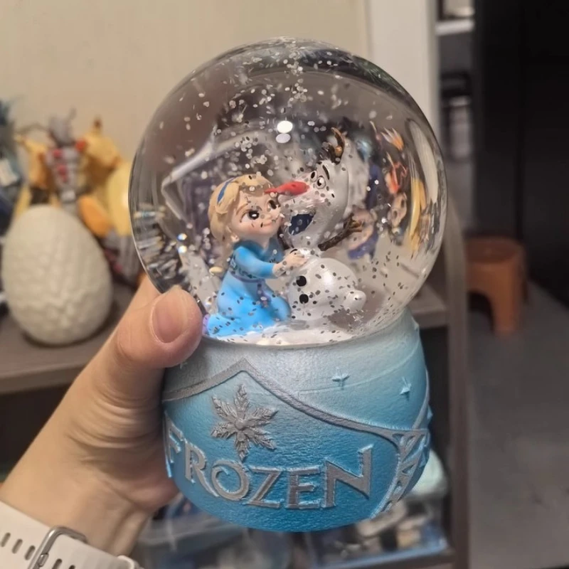 

Creative Cartoon Figure Resin Elsa Snowman Glass Crystal Ball Desktop Model Ornaments Home Decoration Children Birthday Gift Toy