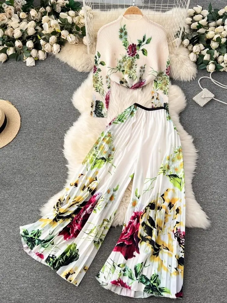 2024 Fashion Miyake Pleated Hot Two Piece Set Gradient Flower Printing High Neck Stretch Top And Wide Leg Pants Trouser Suits