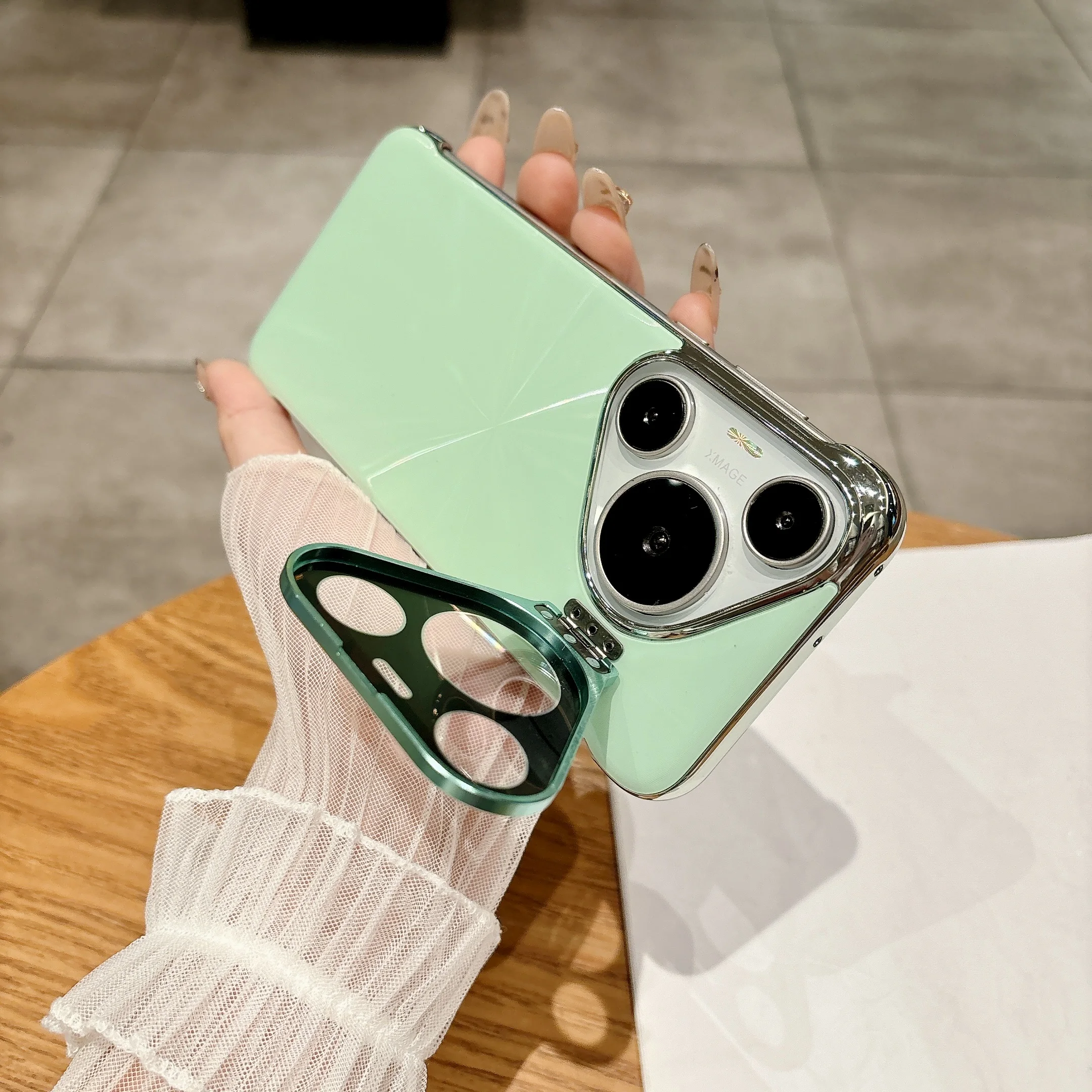 

Luxury Laser Frameless CD Pattern Hard Phone Case For Huawei Pura 70 Pro, Lens Kickstand Built-in Camera Protection Cover Funda