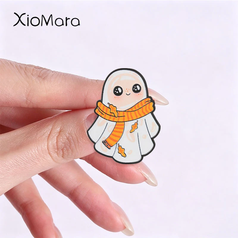 Cute Autumn Ghost Badge With Scarf Maple Leaf Pattern Enamel Pins Fashion Lapel Brooch Backpack Clothes Jewelry Gift for Friends
