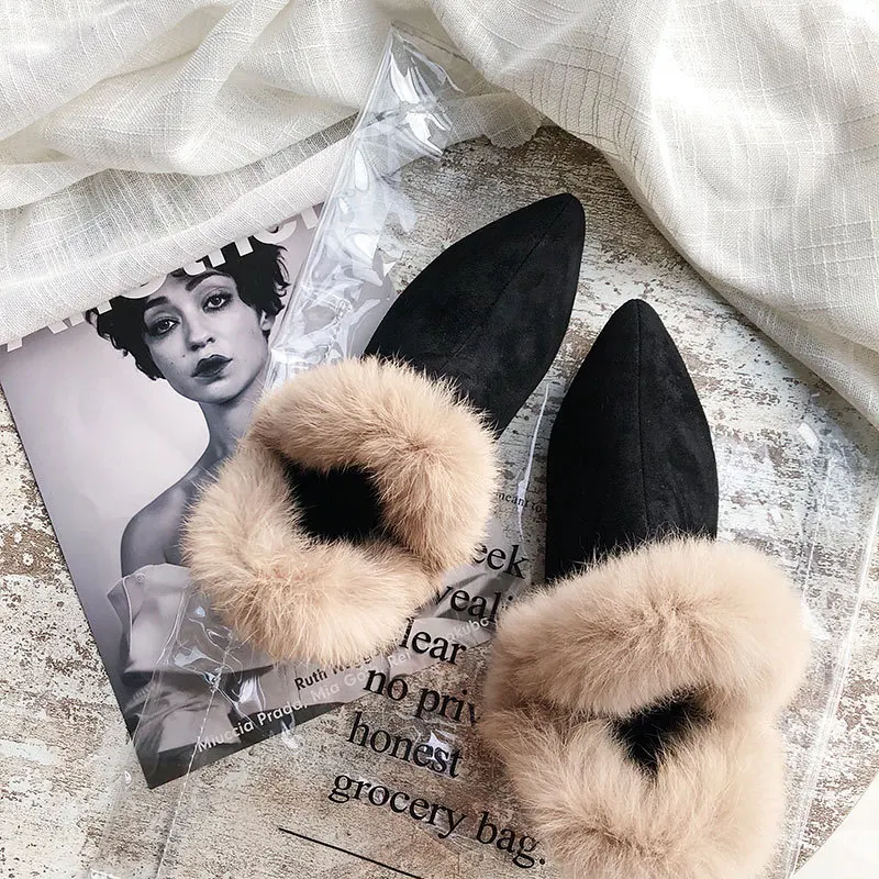 Fashion Fur Short Boots for Women Winter Pointed Toe Suede Ankle Boots Black Versatile Flat Botas Women Plush Warm Casual Shoes