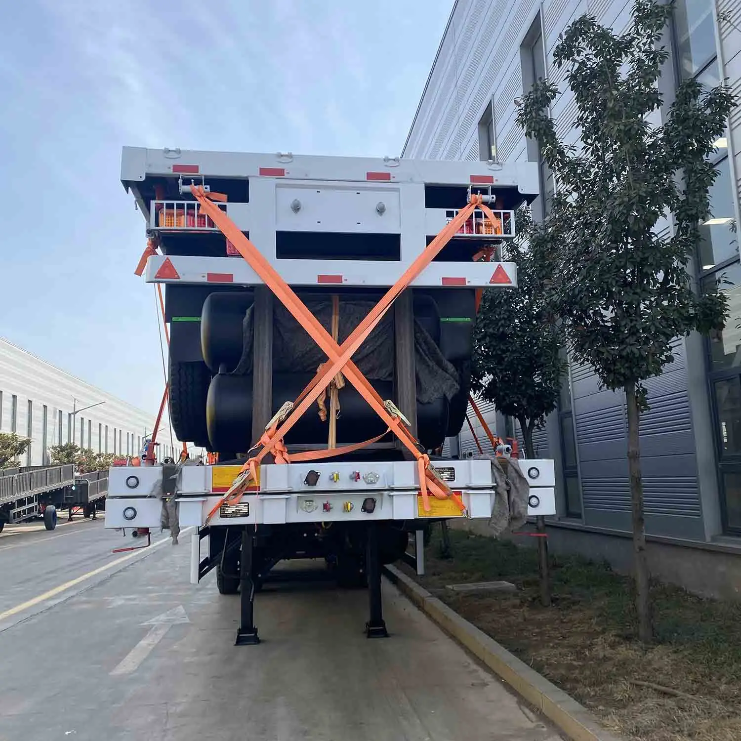 JKG Factory مخصص 40T أفضل بائع سرير مسطح شبه مقطورة 3 محاور للحاوية شبه مقطورة للحاوية #2