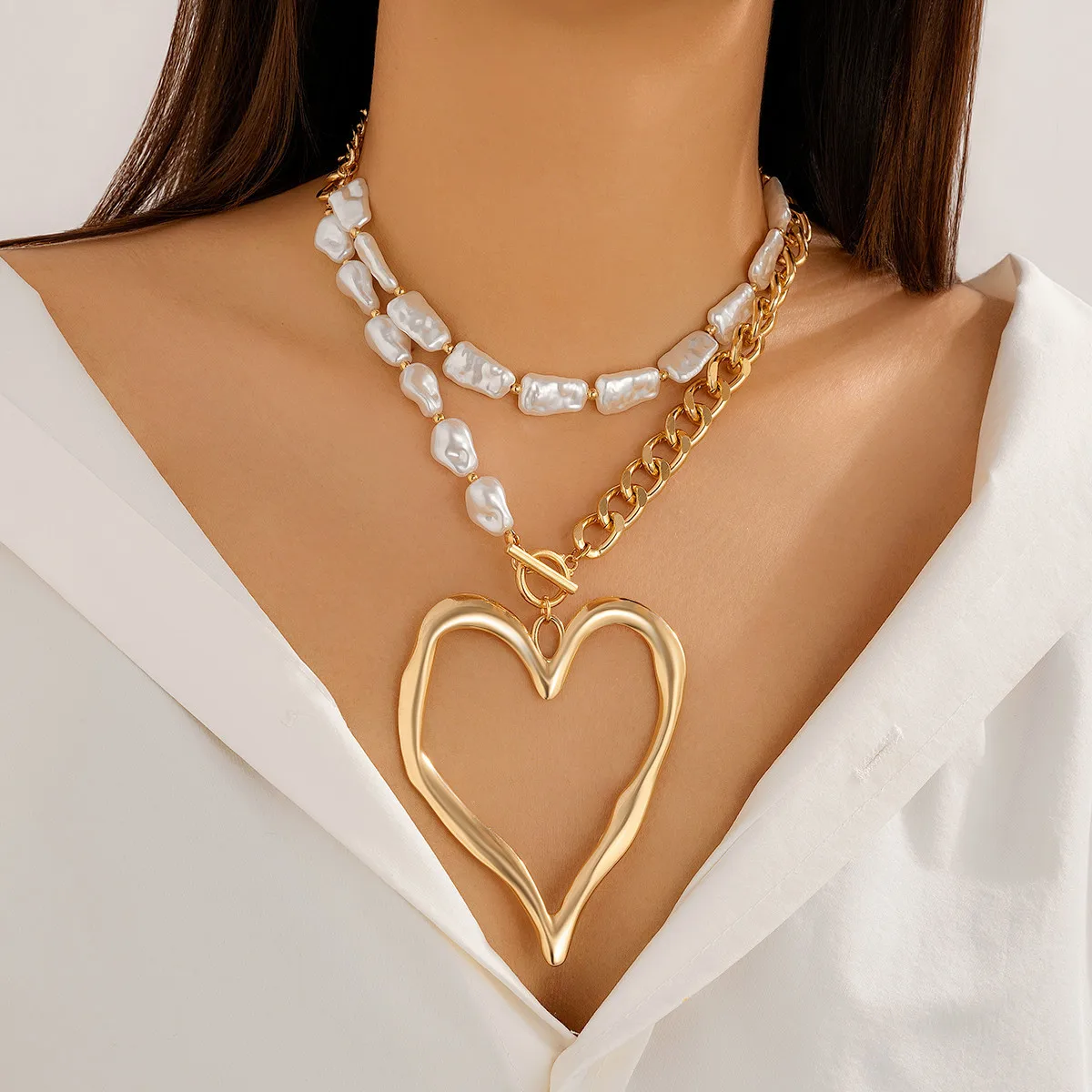 

WAKA Trendy Heart Pendant Pearl Chain Necklace for Women Irregular Beads Chunky Statement Choker Fashion Jewelry Gift