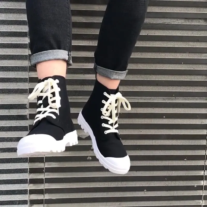 

Men's and Women's Camping Sports Shoes Thick Soled Canvas Hiking Shoes Breathable Fashion Work Clothes Tactical Short Boots 2025