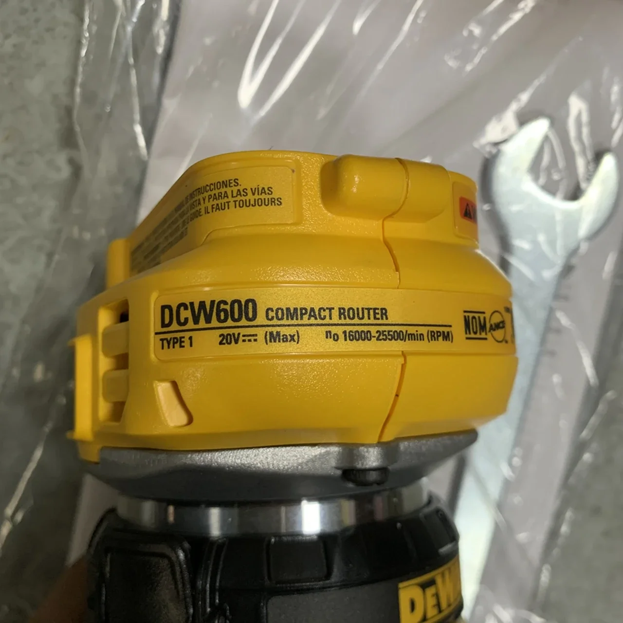 New DEWALT DCW600B 20V MAX XR Cordless Compact Router - Tool Only