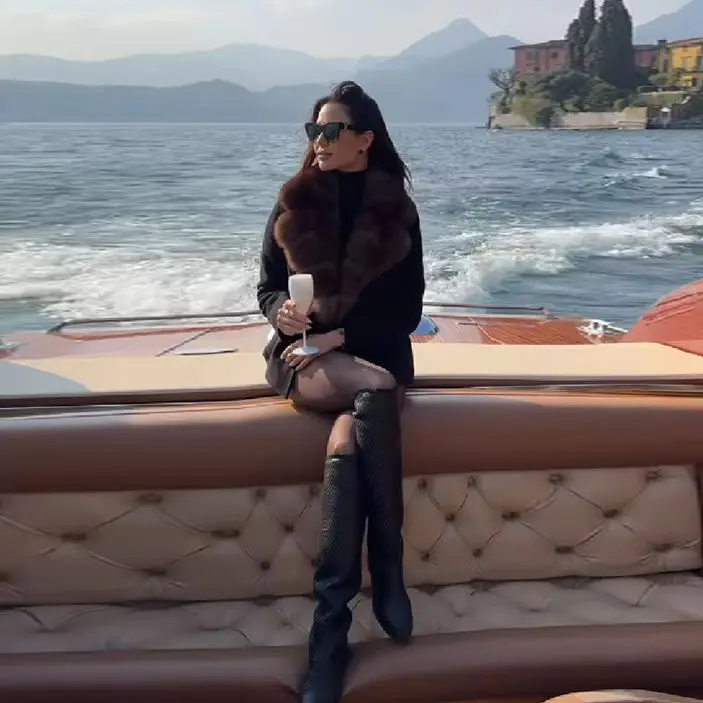 

Stylish Elegant Faux Fur Coat Lapel Vintage Winter Sophisticated Warm Women's Overcoat 2025 Fall New Fashionable Female Jacket