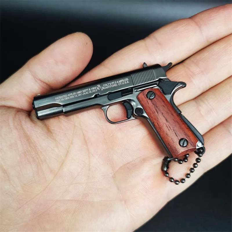 1:3 mango de madera maciza 1911 llavero de Metal modelo de pistola de juguete en miniatura de aleación de pistola colección de juguete colgante de regalo