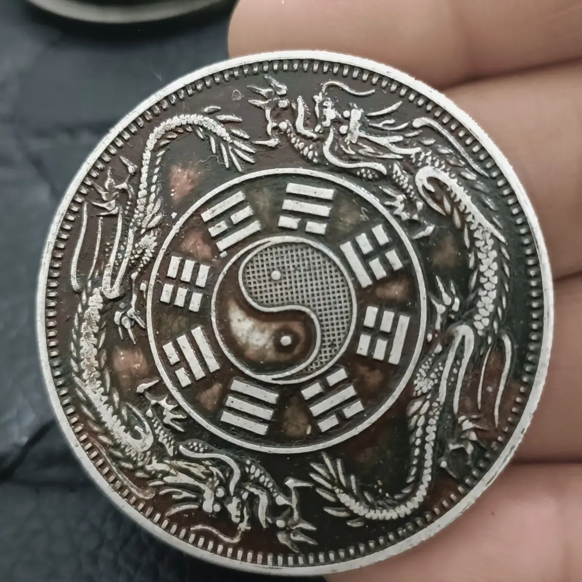 

Qing silver dollar silver coin collection, Shuanglong gossip, Longyang ocean, Chinese and foreign Tongbao antique boutique high-